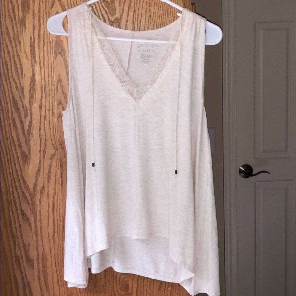 AE lace v-neck tank